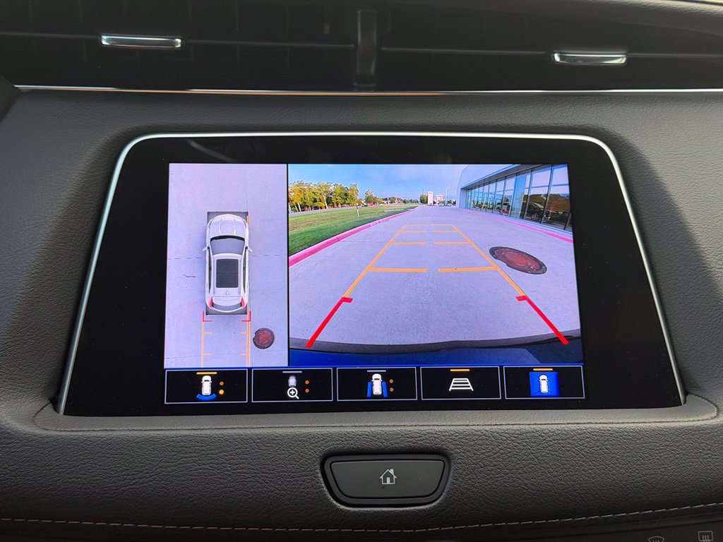 Used 2022 Cadillac XT4 Premium Luxury w/ Enhanced Visibility Package FWD image 29
