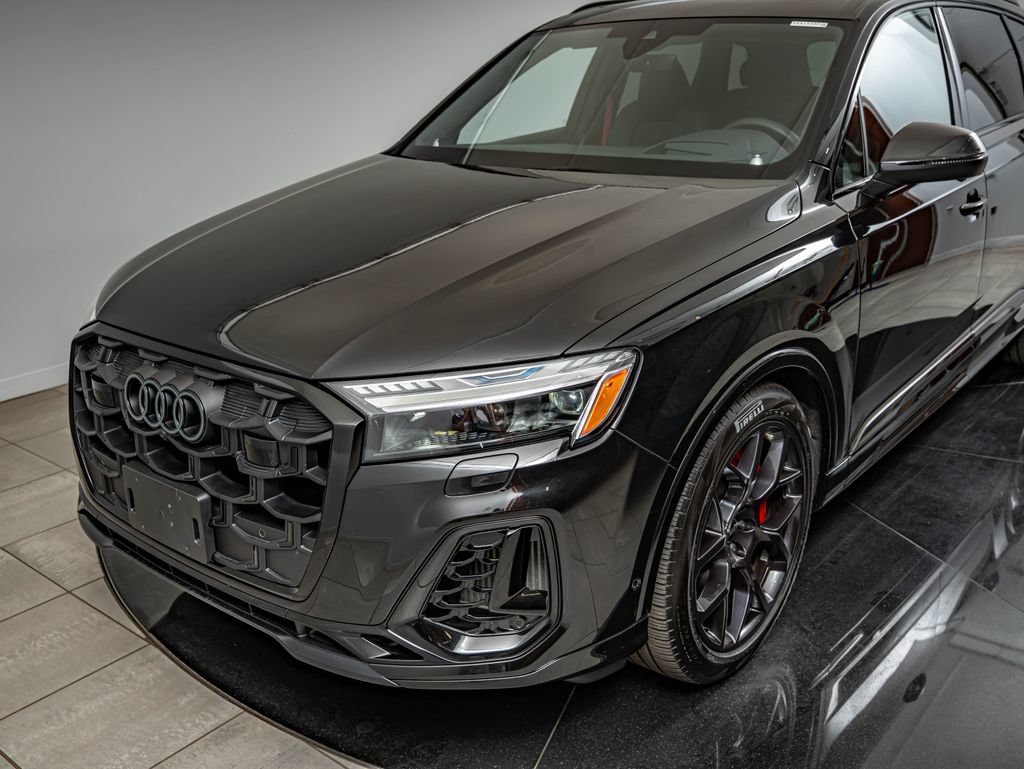 Used 2025 Audi SQ7 Prestige AWD/4WD image 15