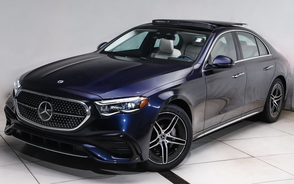 New 2026 Mercedes-Benz E 350 4MATIC Sedan image 1