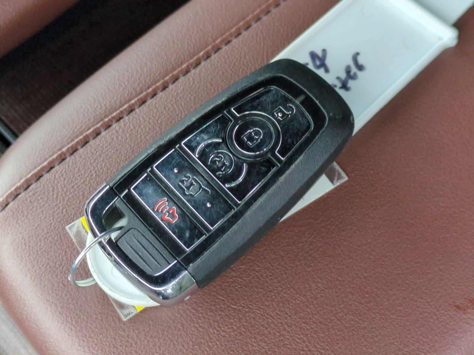 Used 2025 Lincoln Navigator Reserve AWD/4WD image 36