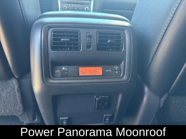 Used 2017 Nissan Pathfinder SL w/ SL Premium Package FWD image 17