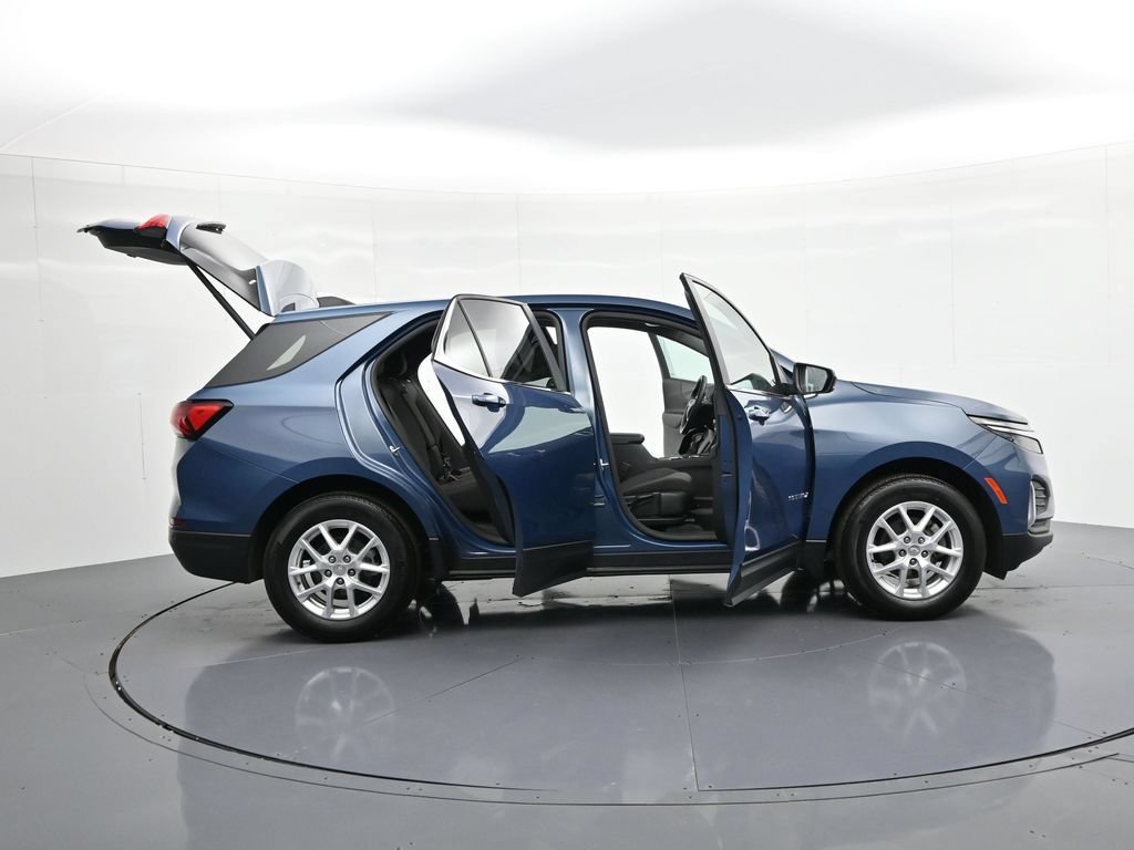 Used 2024 Chevrolet Equinox LT FWD image 29