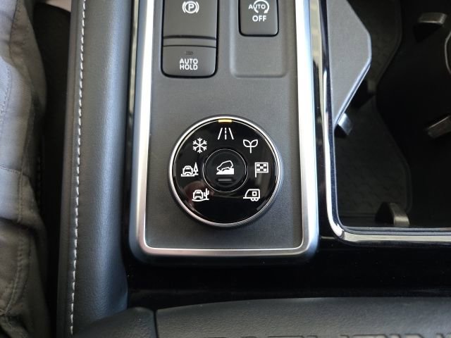 Used 2023 Nissan Pathfinder SL image 12