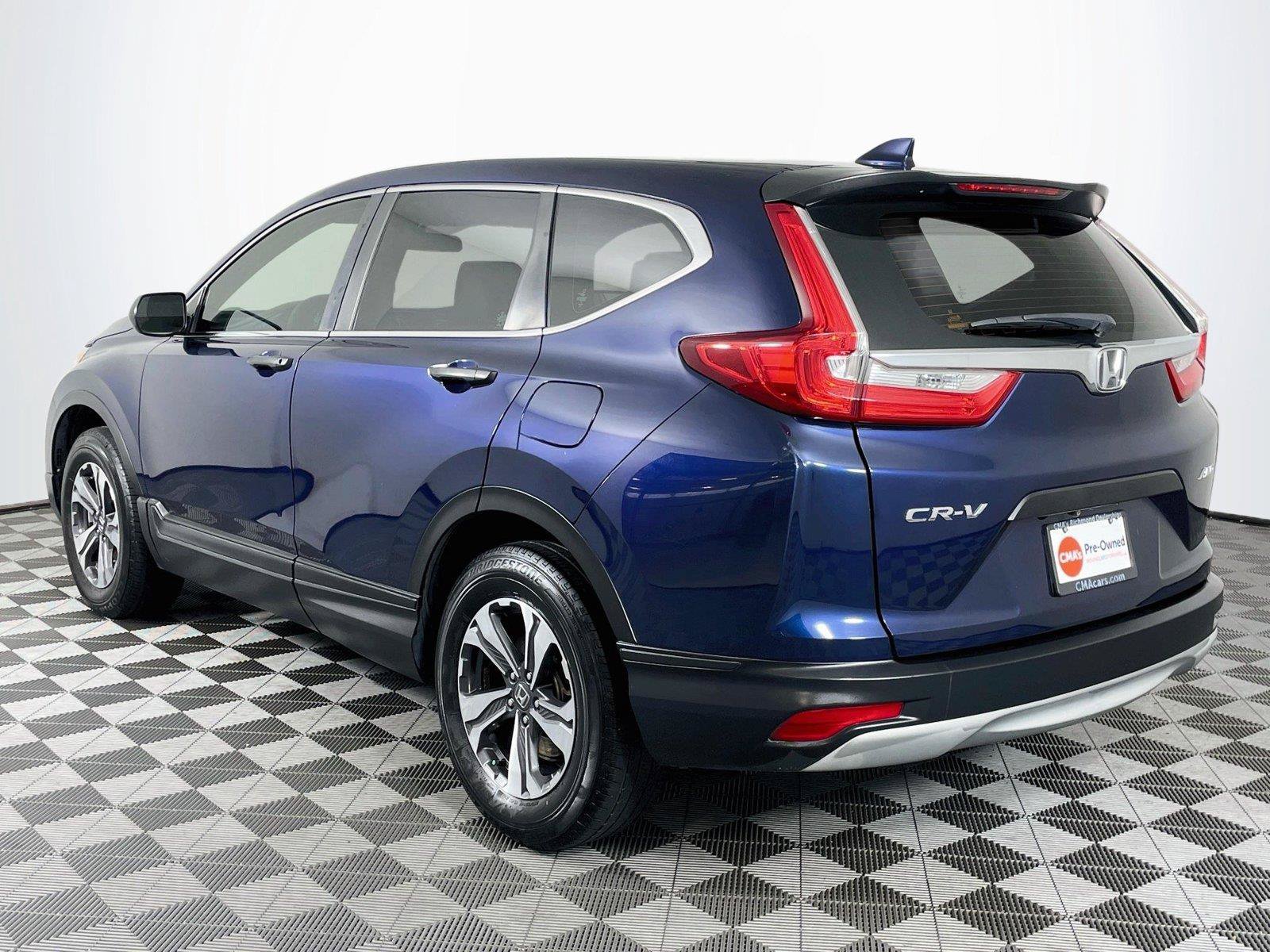 Used 2017 Honda CR-V LX image 6
