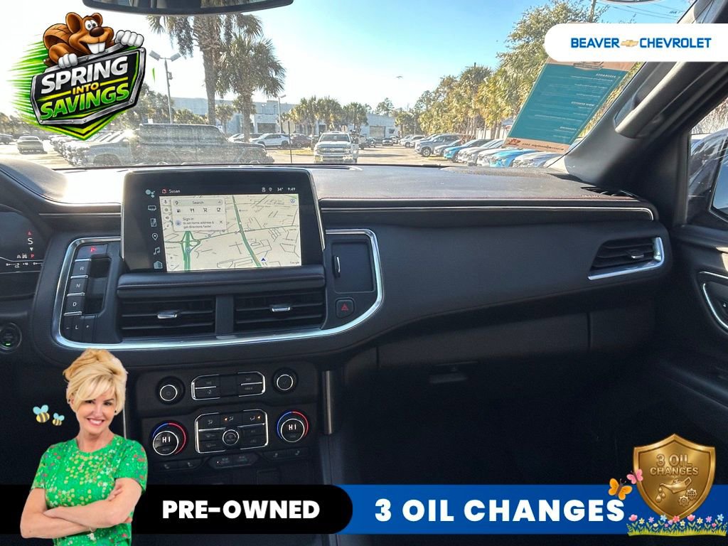 Used 2022 Chevrolet Suburban RST w/ Luxury Package image 17