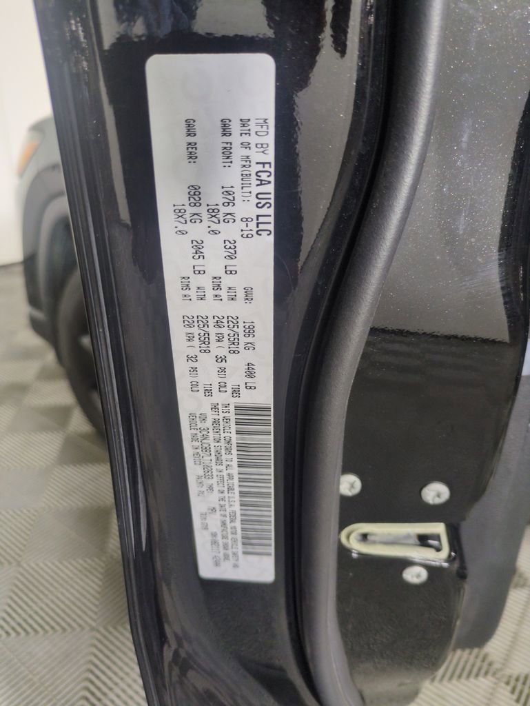 Used 2020 Jeep Compass Latitude image 29