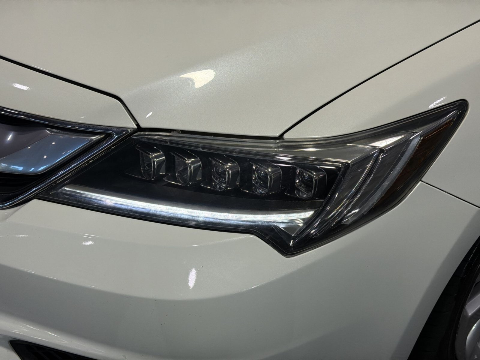 Used 2017 Acura ILX FWD image 11