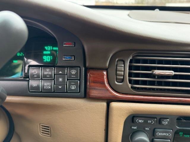 Used 1998 Cadillac De Ville FWD image 22