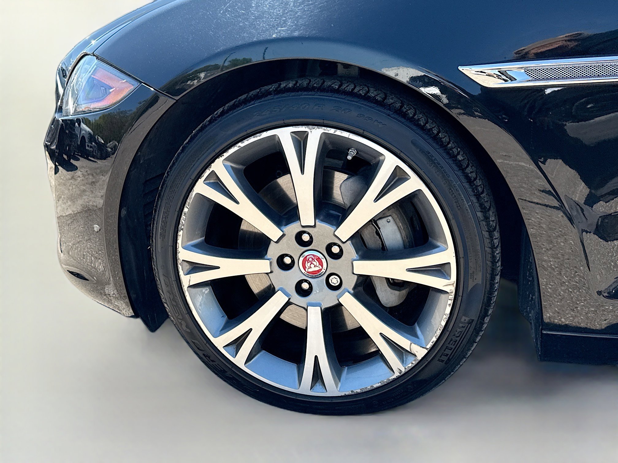 Used 2017 Jaguar XJ L Portfolio image 41