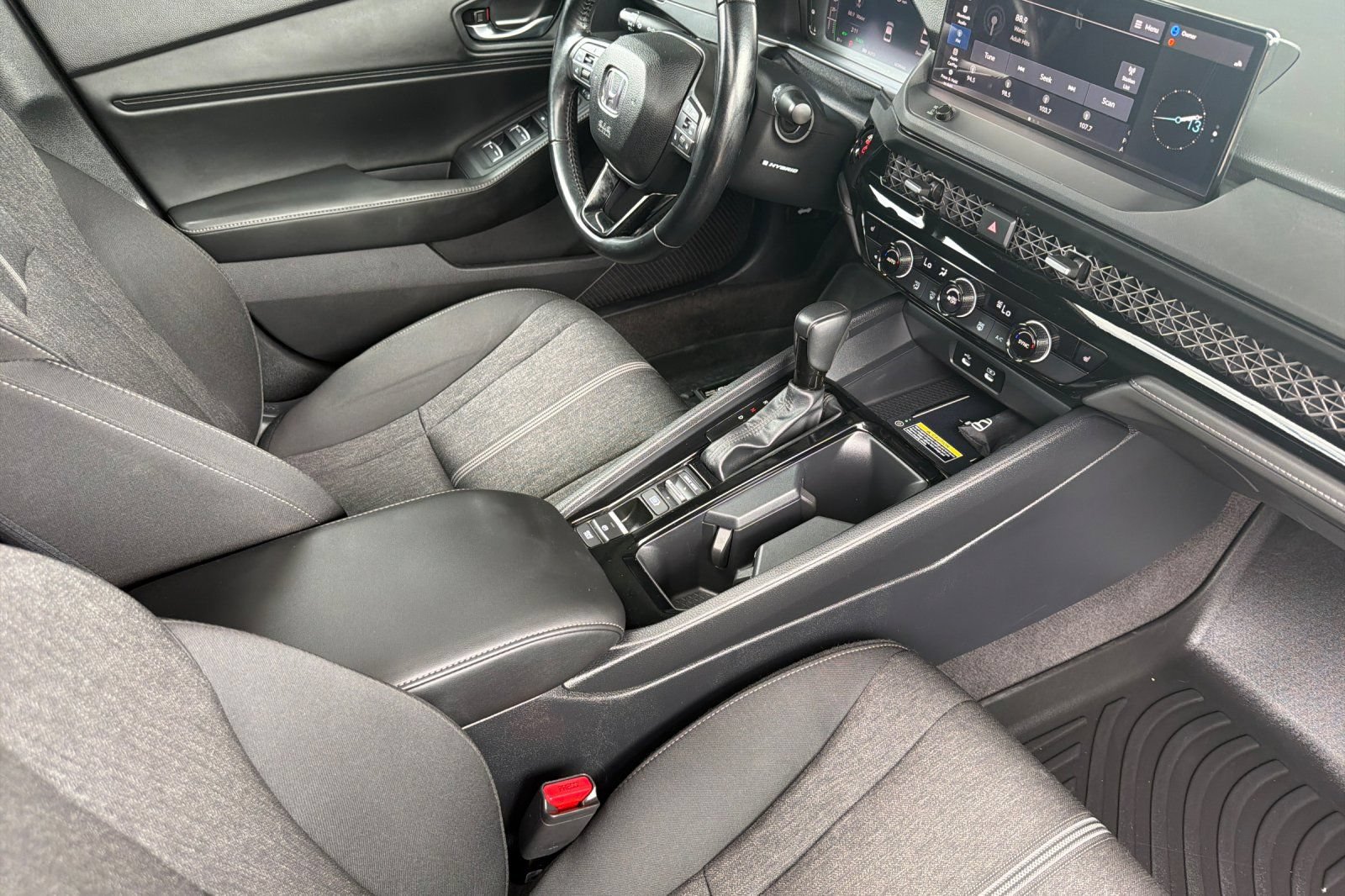 Used 2025 Honda Accord Sport image 17