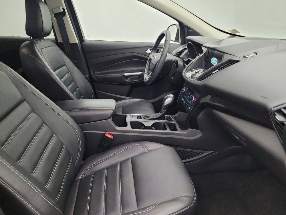 Used 2019 Ford Escape Titanium w/ U9j03 - Titanium Tow Package AWD/4WD image 21