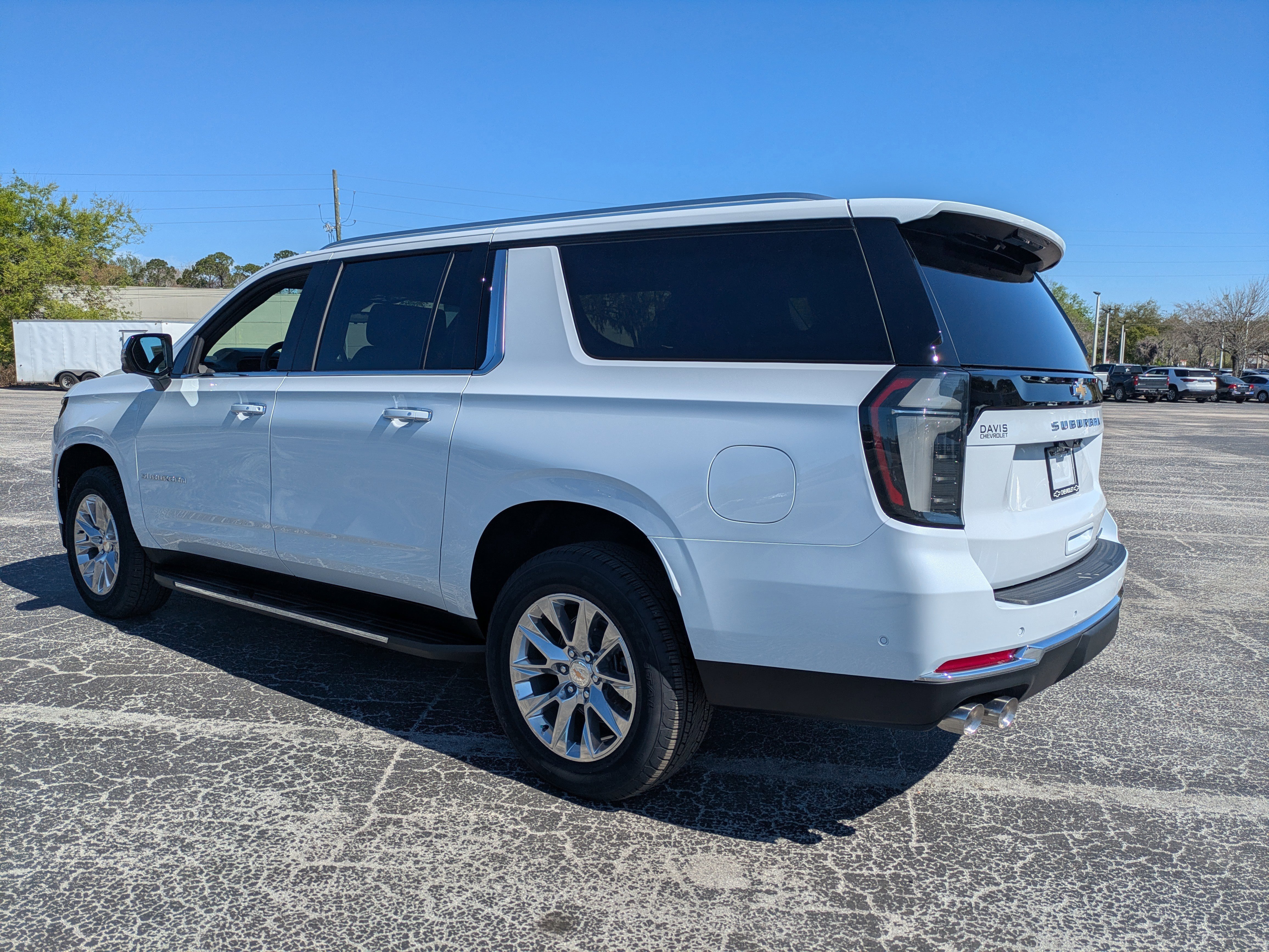 New 2026 Chevrolet Suburban Premier RWD image 5