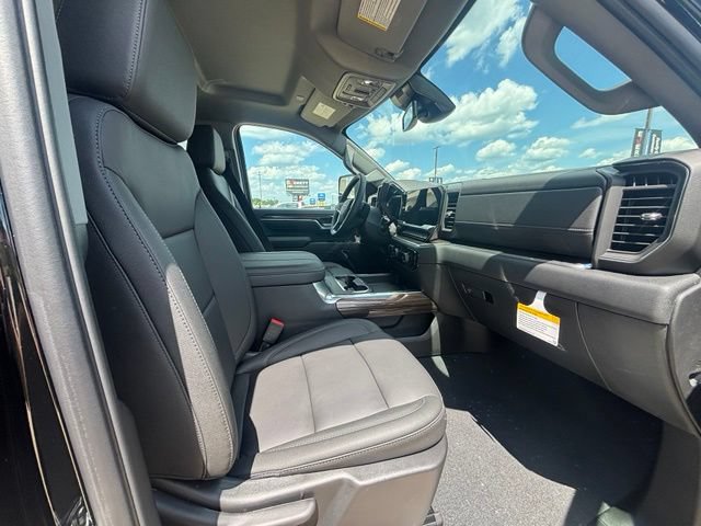 New 2026 Chevrolet Silverado 2500 LT w/ Z71 Chrome Sport Edition AWD/4WD image 16