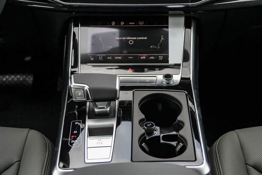 Used 2025 Audi Q7 3.0T Premium Plus w/ Premium Plus Package AWD/4WD image 14