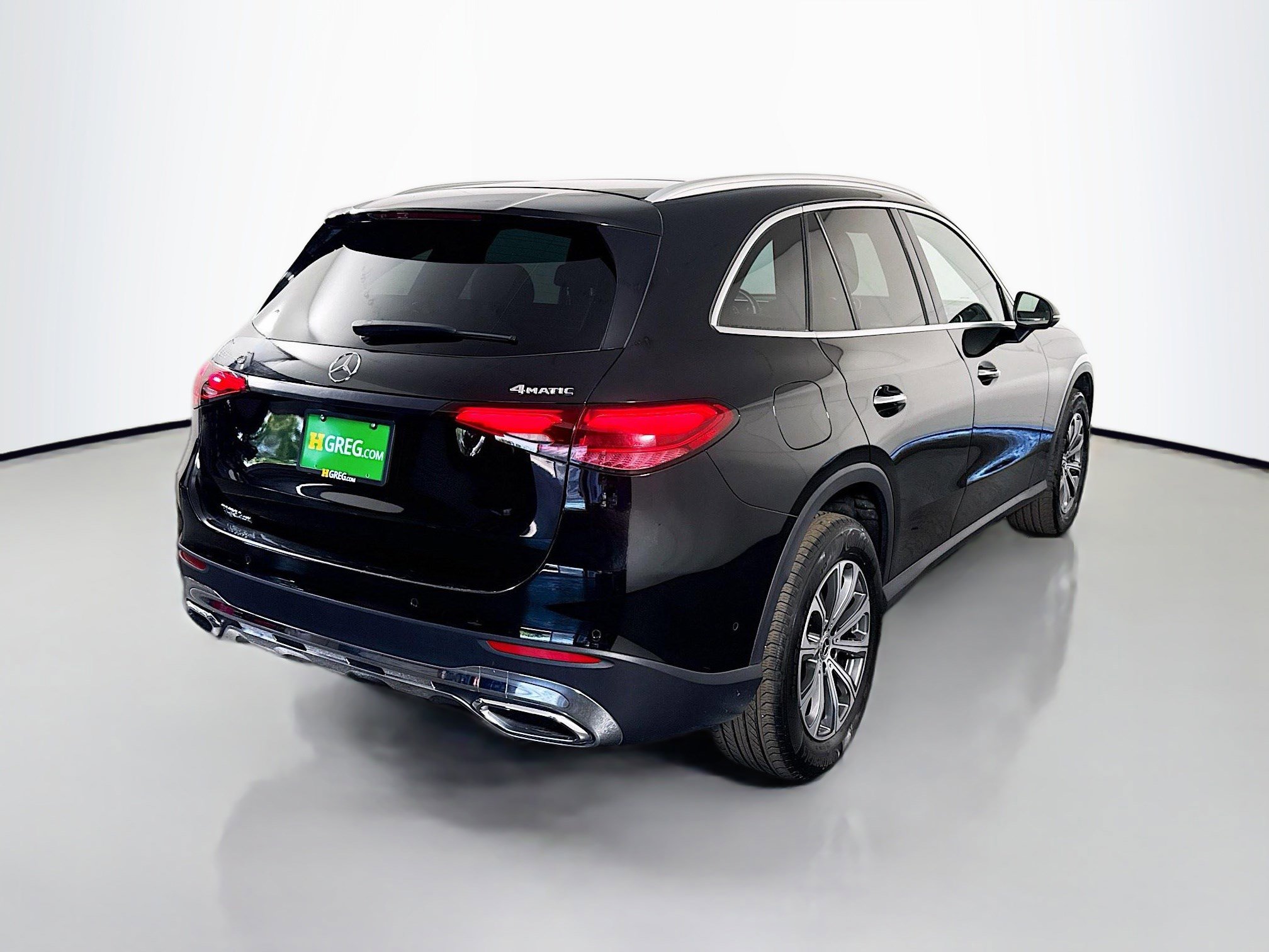 Used 2024 Mercedes-Benz GLC 300 4MATIC image 10