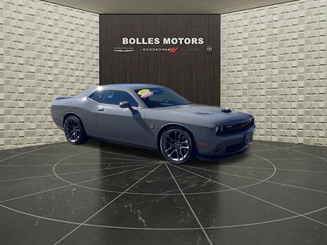Used 2023 Dodge Challenger R/T Scat Pack RWD image 3