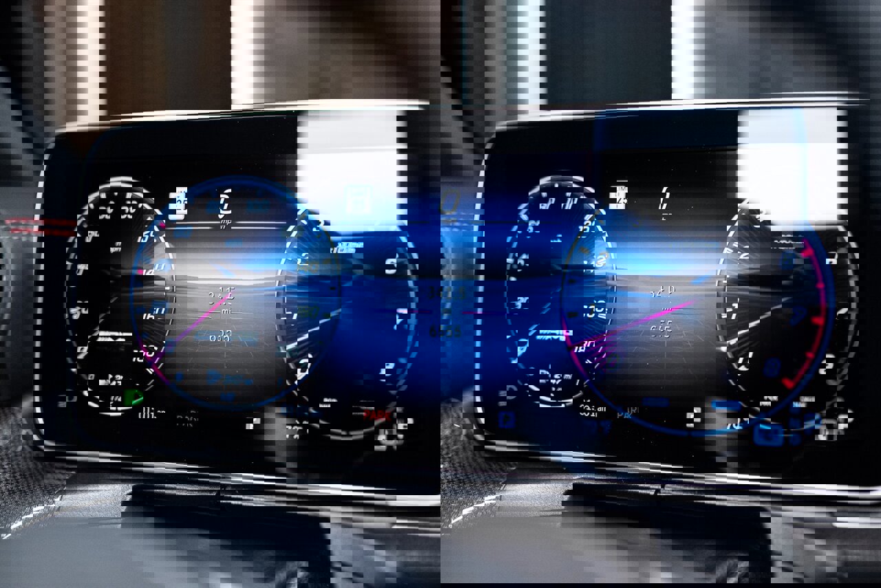 Used 2025 Mercedes-Benz CLE 53 AMG 4MATIC Coupe image 31