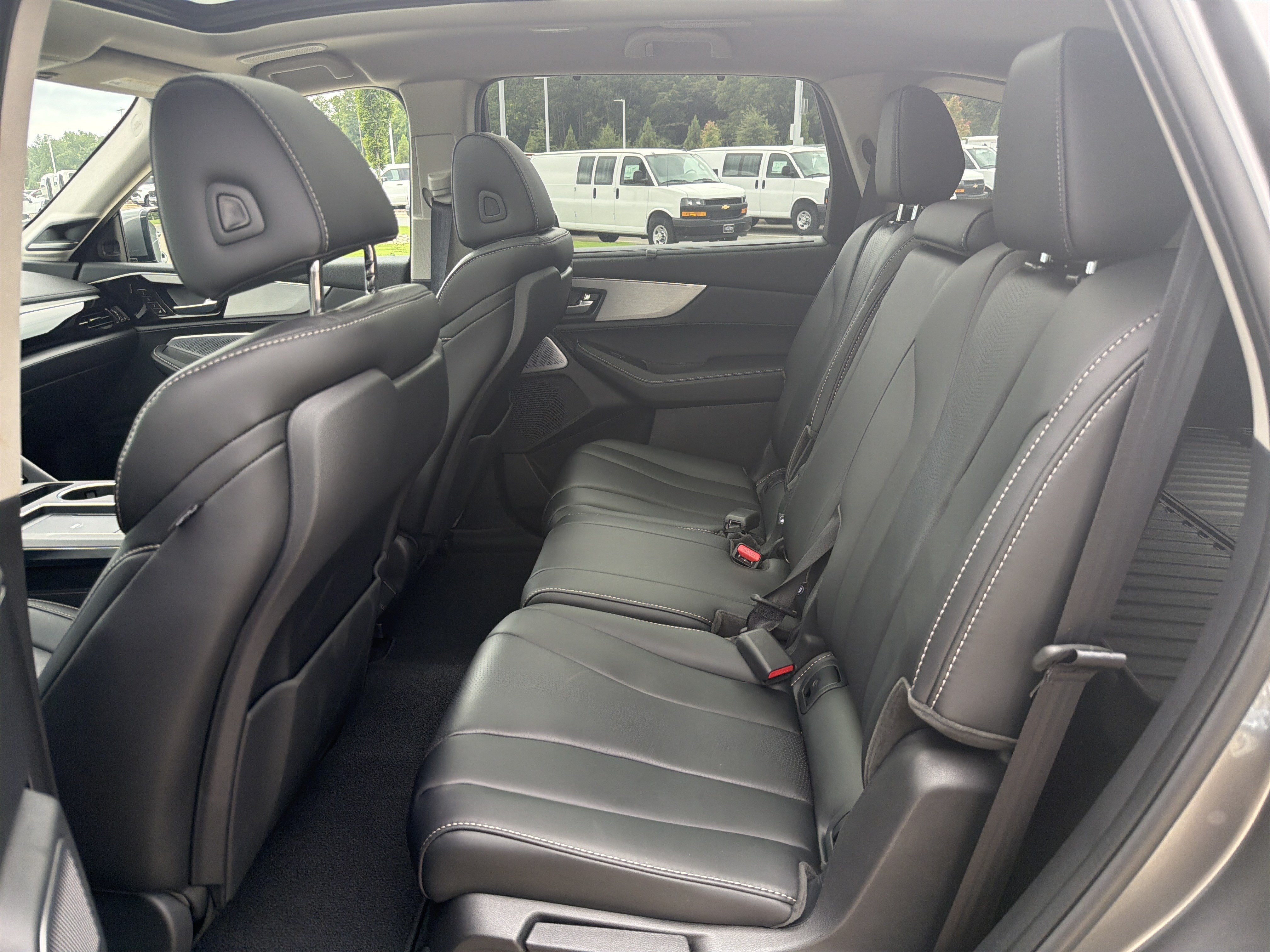 Certified 2025 Acura MDX w/ Technology Package FWD image 30