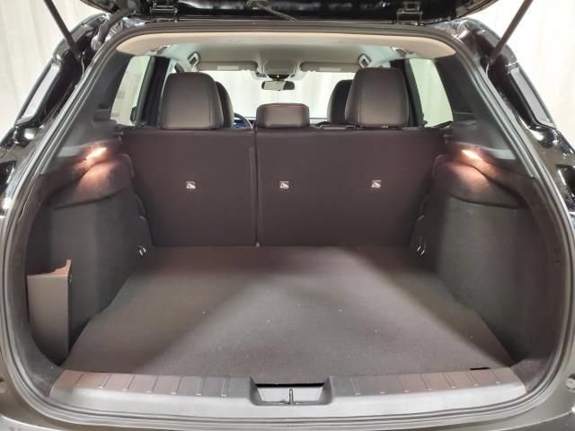 Used 2025 Nissan Kicks SR AWD/4WD image 7