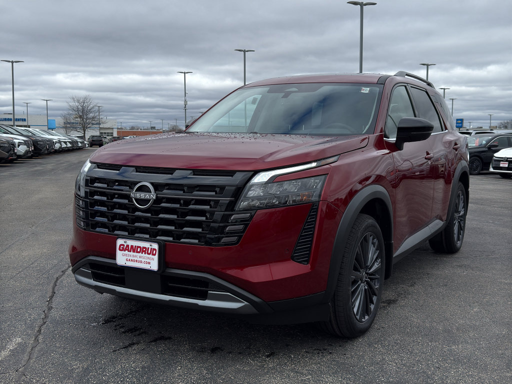 New 2026 Nissan Pathfinder SL image 2