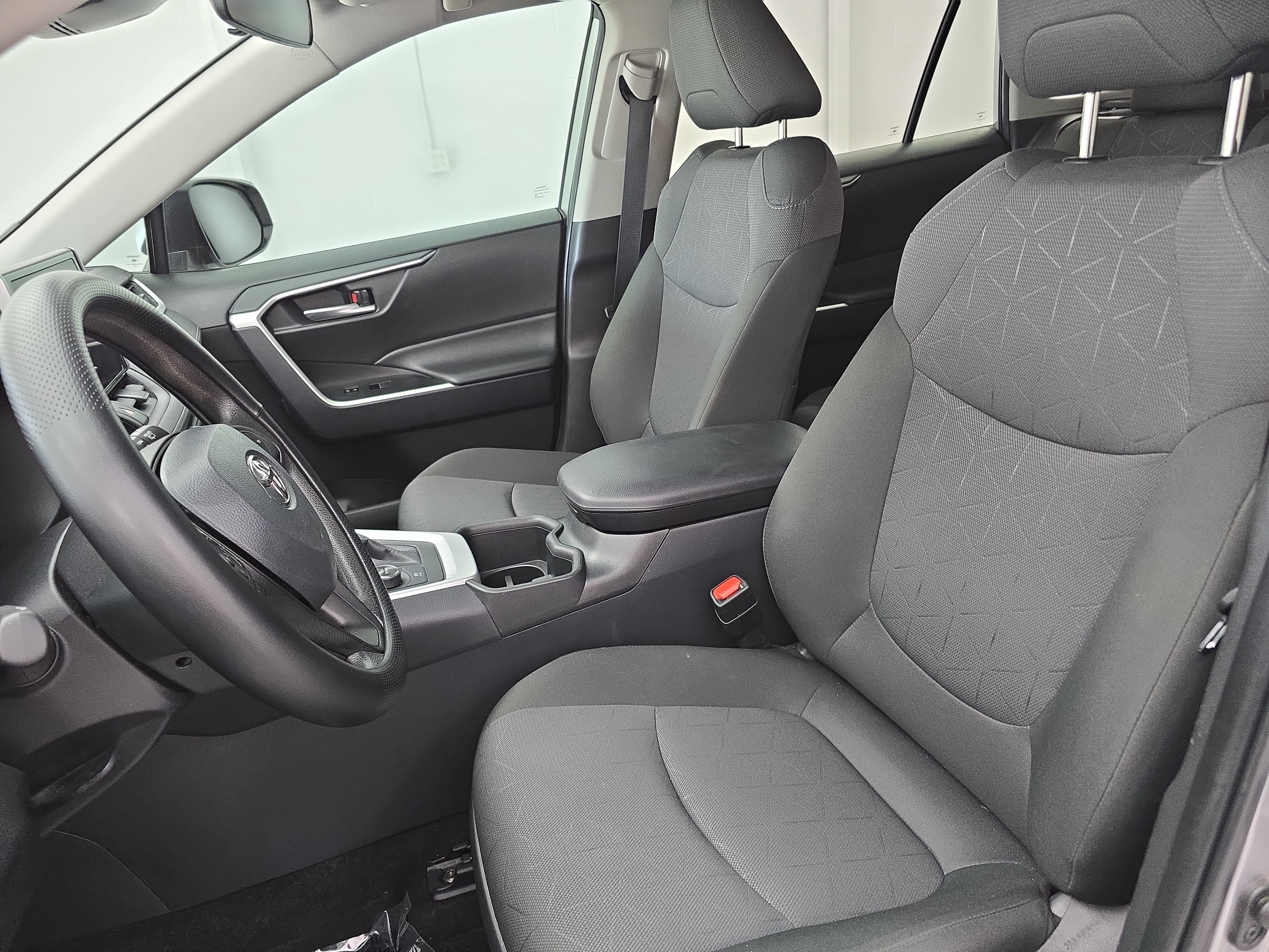 Used 2024 Toyota RAV4 XLE AWD/4WD image 14