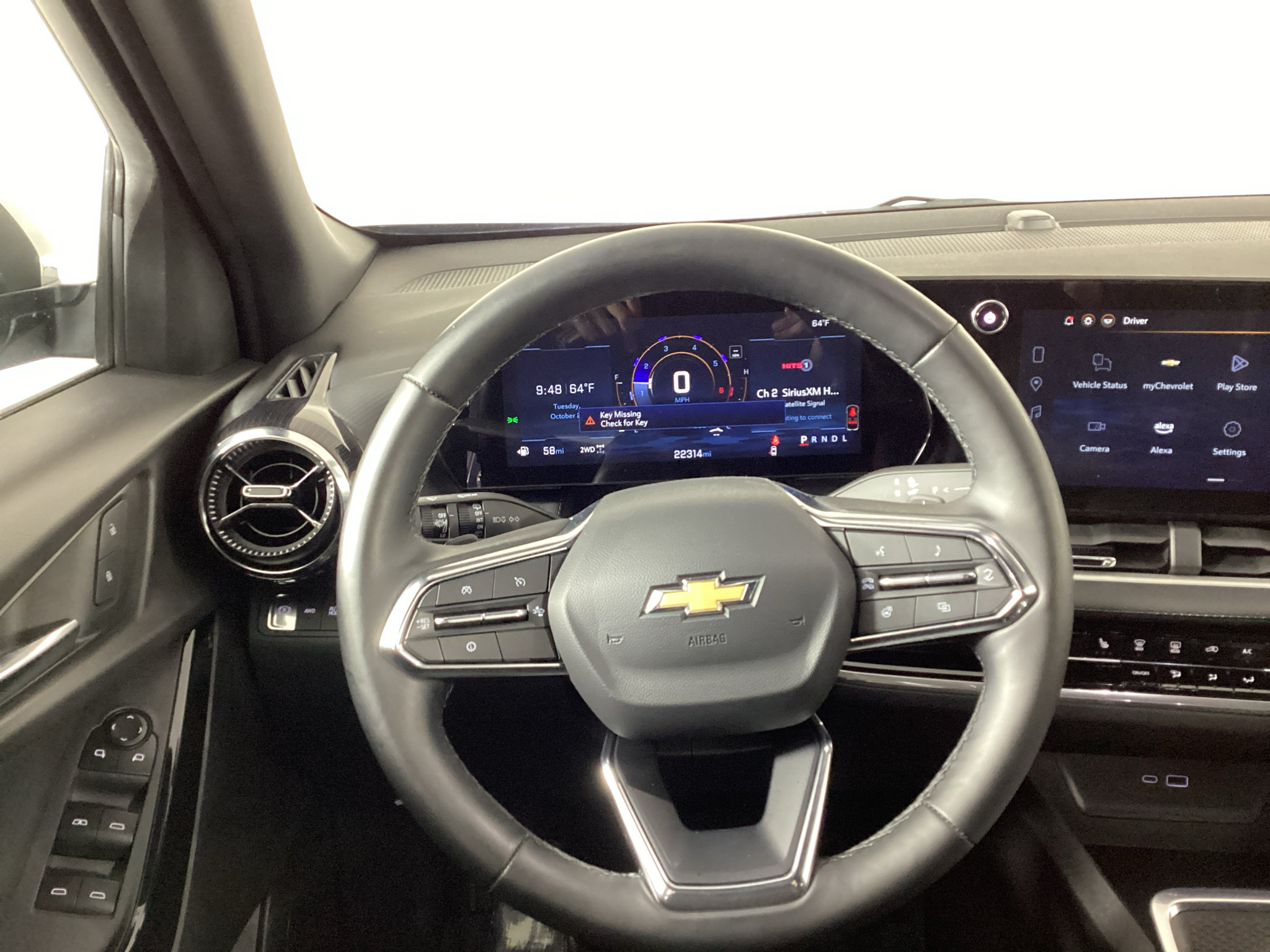 Used 2025 Chevrolet Equinox LT w/ Safety and Technology Package AWD/4WD image 19