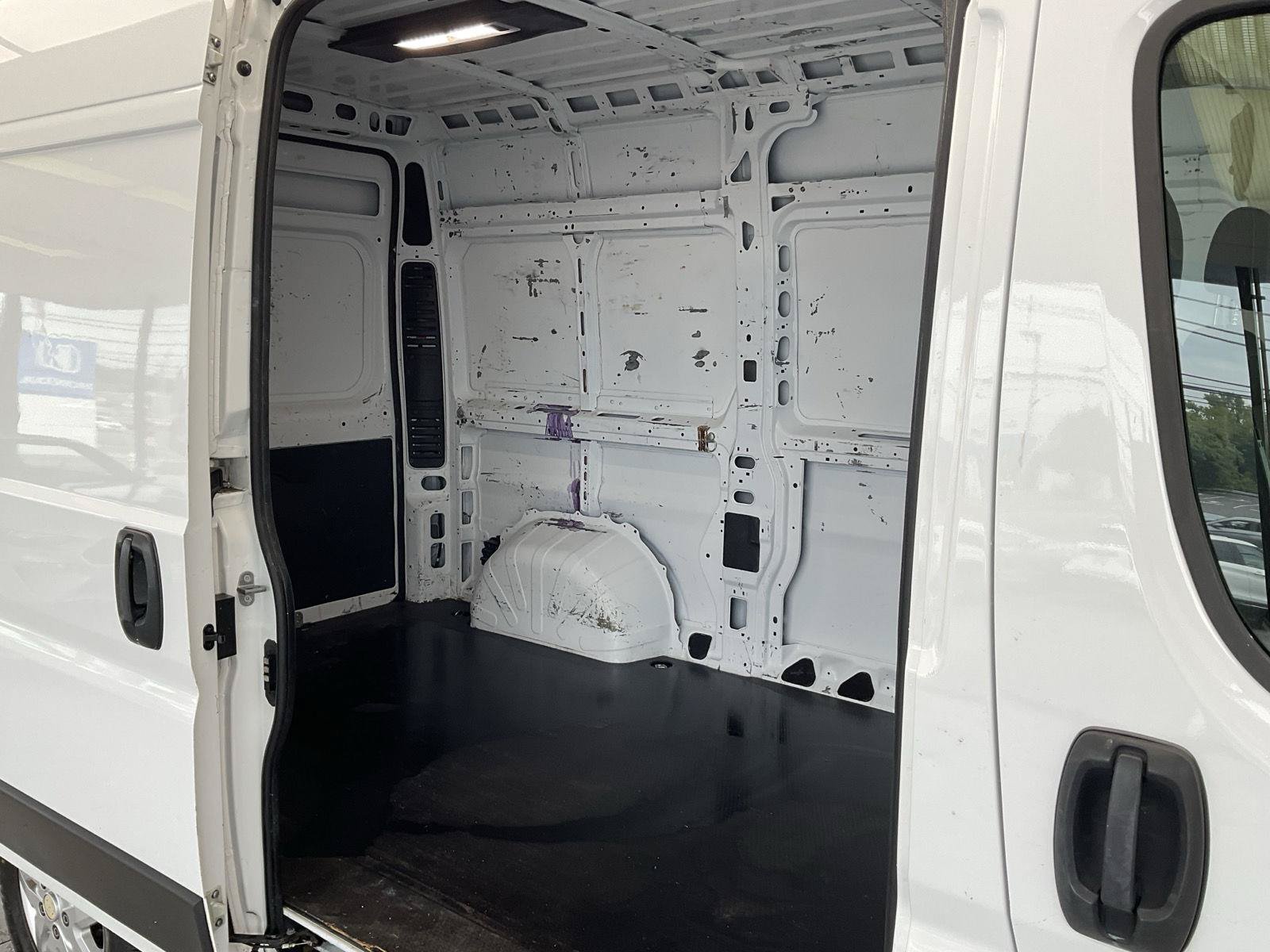 Used 2021 RAM ProMaster 1500 w/ Convenience Group FWD image 12