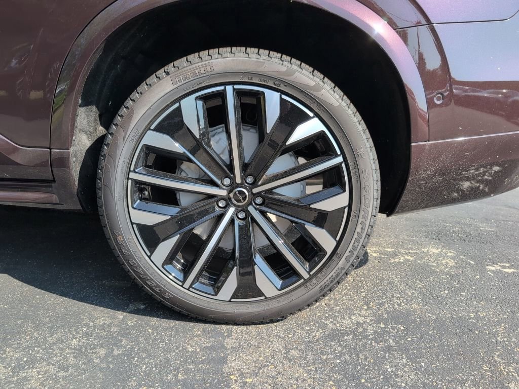 New 2026 Volvo XC90 B5 Plus w/ Protection Package Premier AWD/4WD image 20