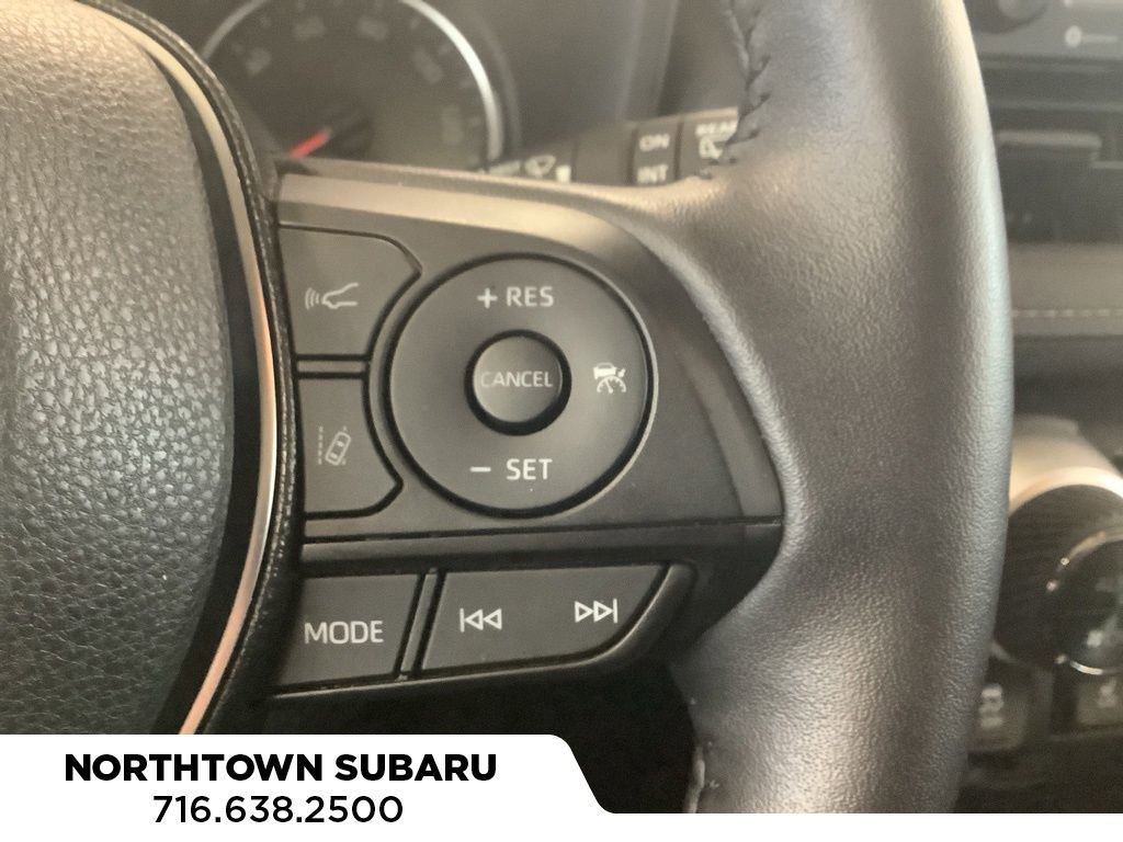 Used 2020 Toyota RAV4 XLE w/ Convenience Package image 13