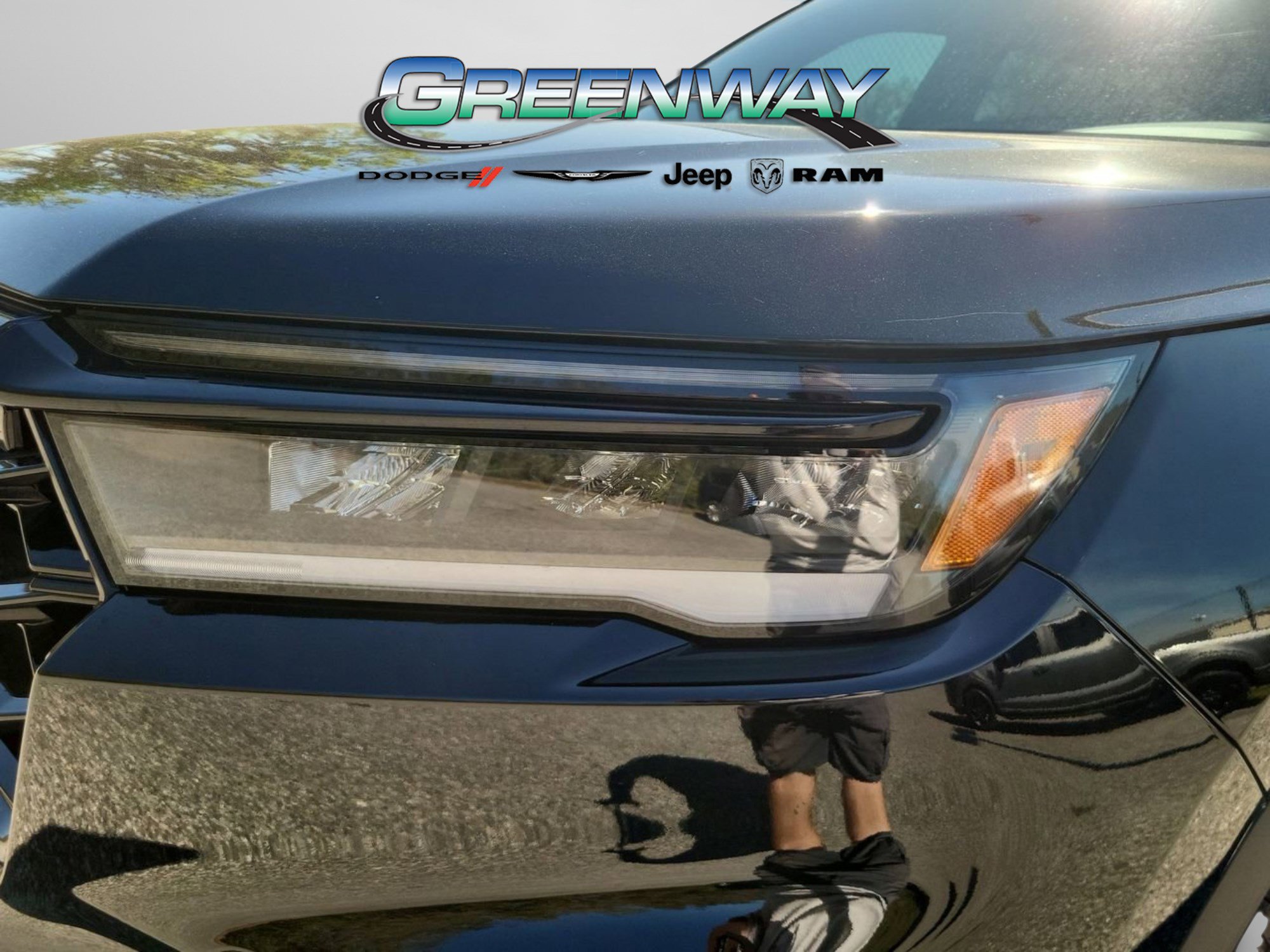 Used 2024 Honda Pilot TrailSport image 5