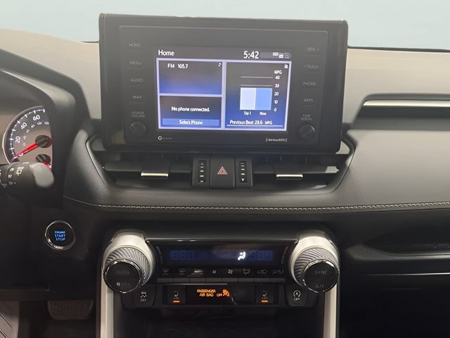 Used 2021 Toyota RAV4 XLE Premium AWD/4WD image 9