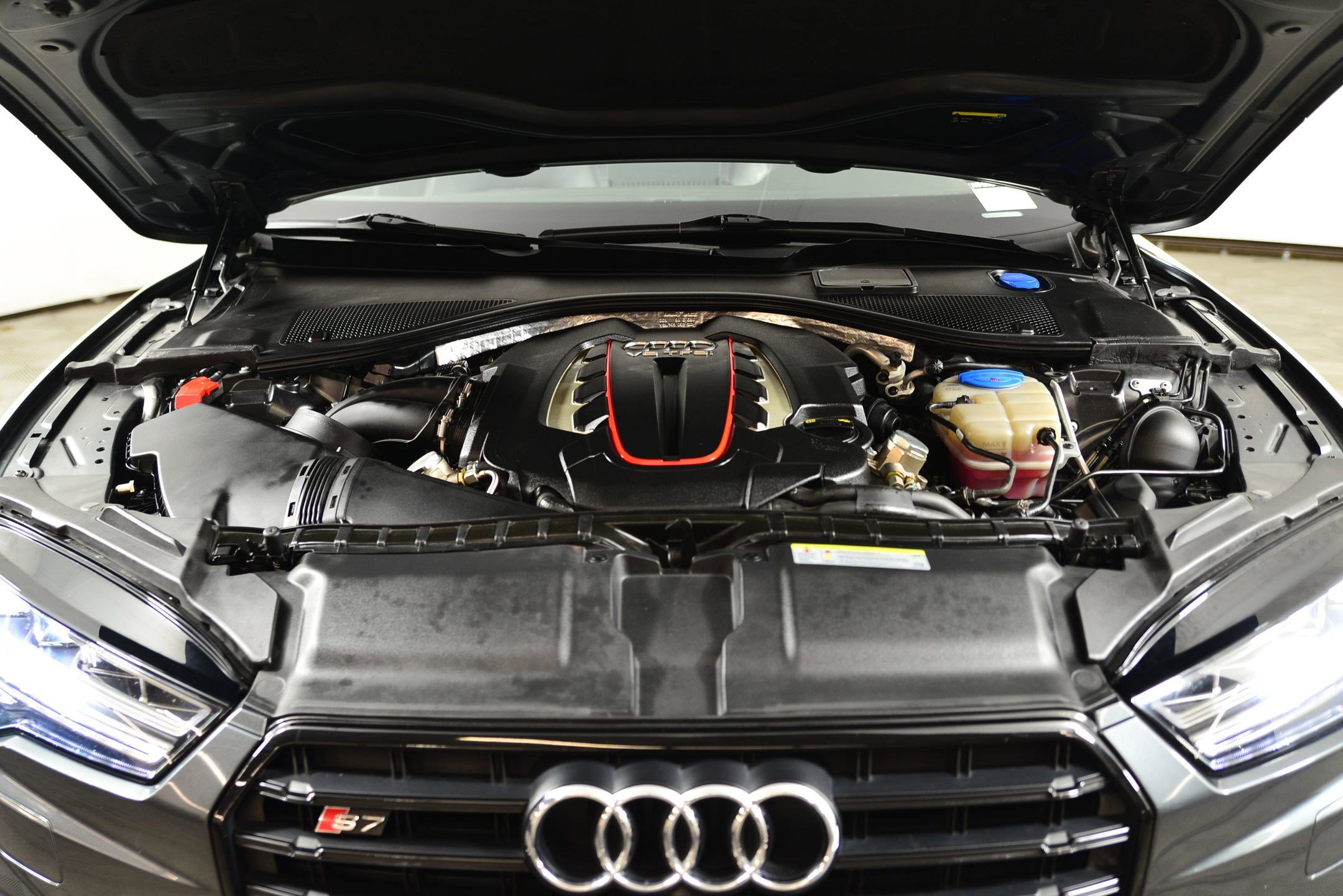 Used 2017 Audi S7 Premium Plus w/ S7 Sport Package image 16