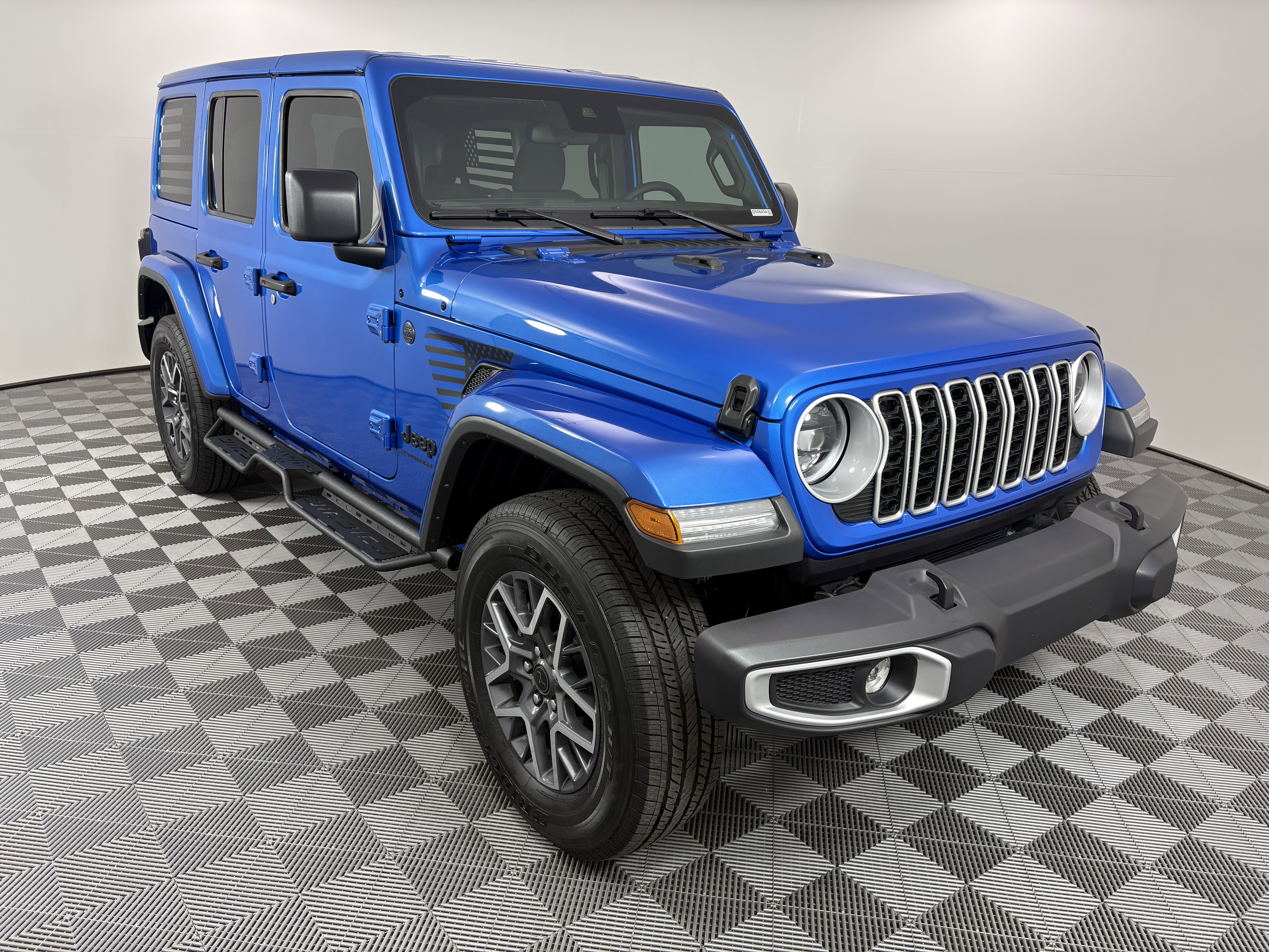Certified 2025 Jeep Wrangler Unlimited Sahara AWD/4WD image 7