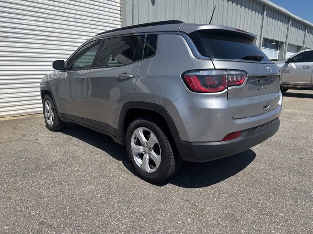 Used 2020 Jeep Compass Latitude image 9