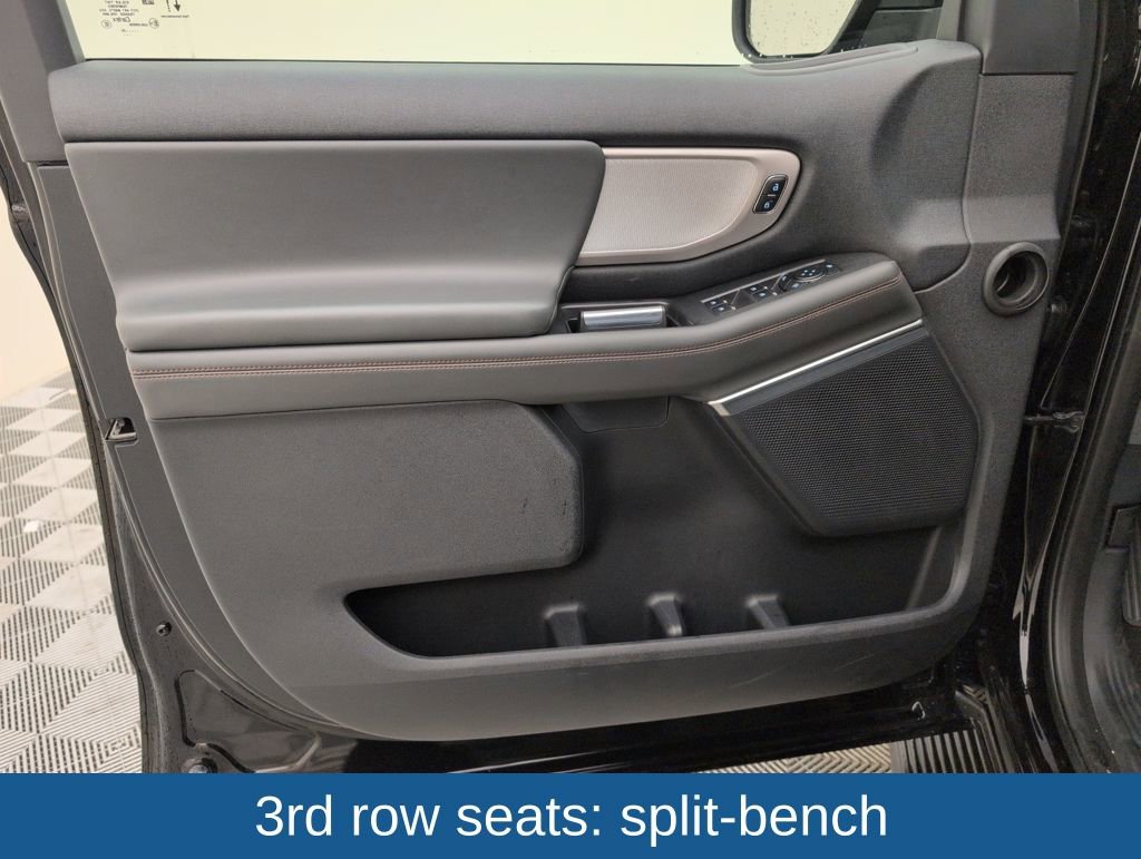 Certified 2025 Ford Expedition Active image 32