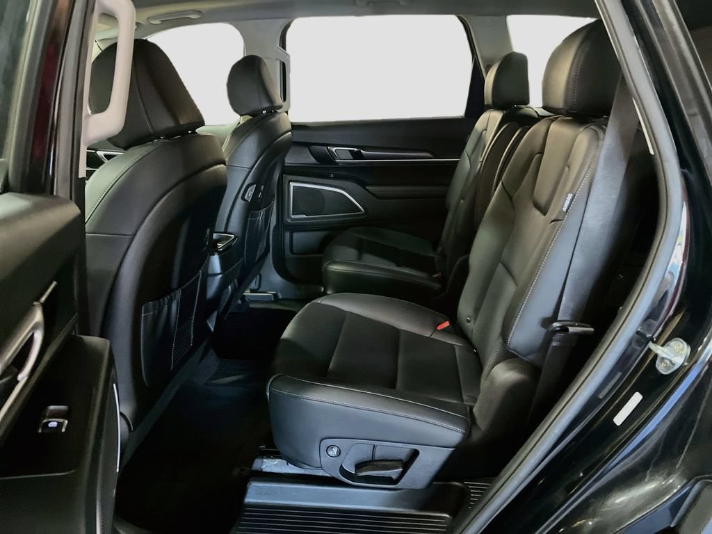 Used 2025 Kia Telluride S AWD/4WD image 26