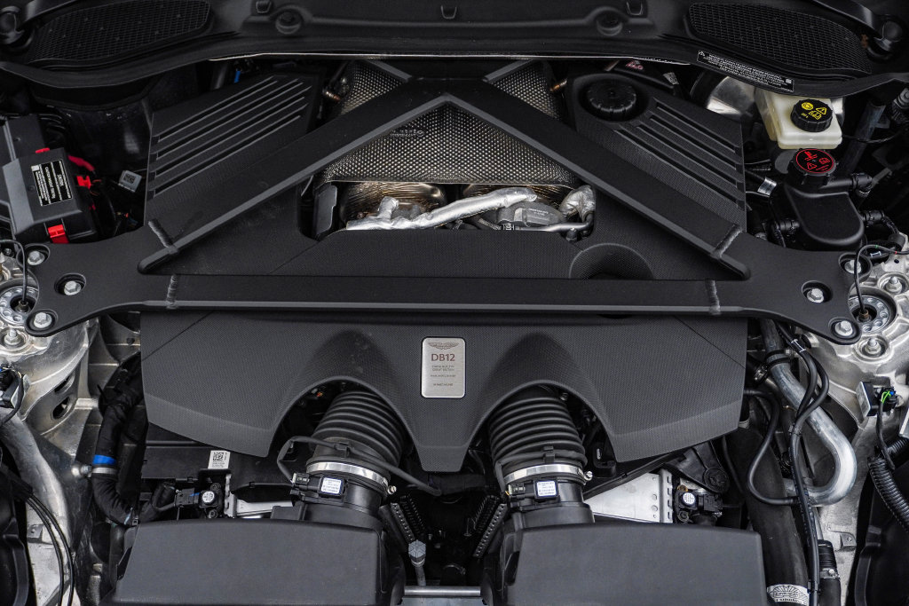 Used 2024 Aston Martin DB12 Convertible RWD image 38