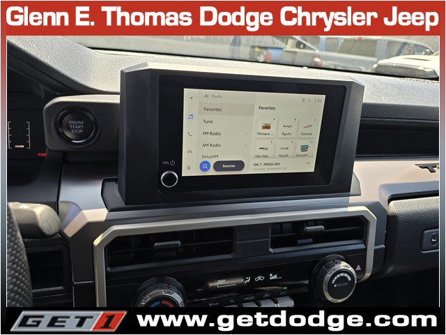 Used 2025 Toyota Tacoma SR5 AWD/4WD image 18