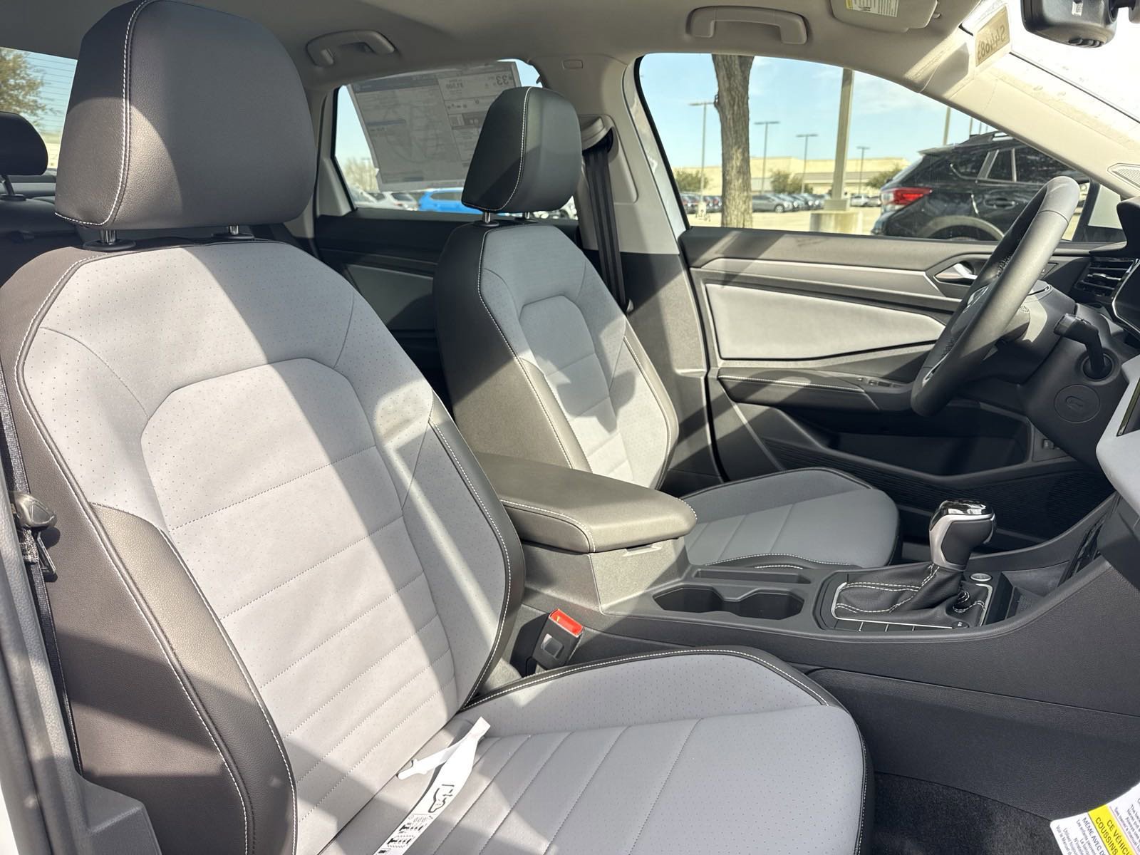 New 2026 Volkswagen Jetta SE FWD image 15