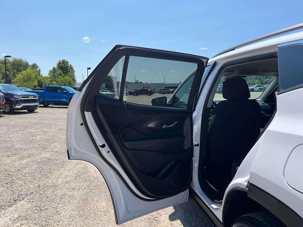 Used 2022 GMC Terrain SLE w/ Driver Convenience Package AWD/4WD image 30