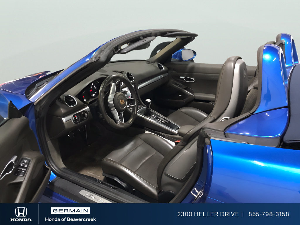 Used 2018 Porsche 718 Boxster RWD image 7