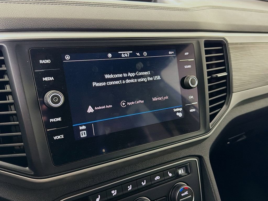 Used 2021 Volkswagen Atlas Cross Sport SE image 36