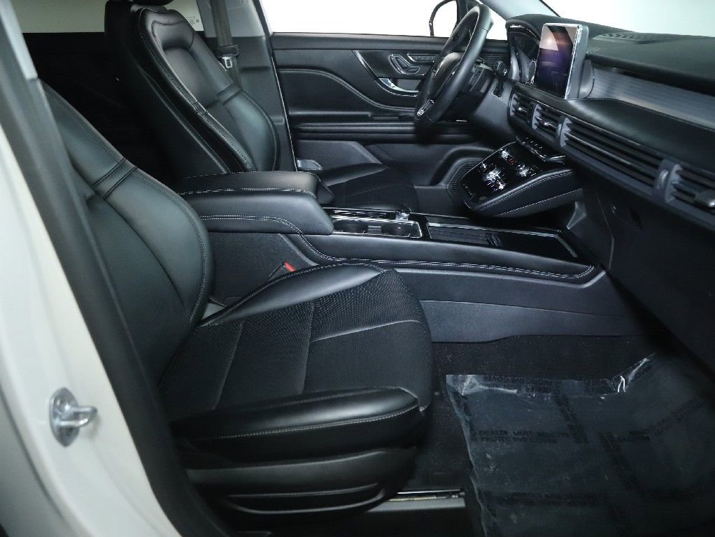 Used 2022 Lincoln Corsair AWD w/ Equipment Group 101A image 33