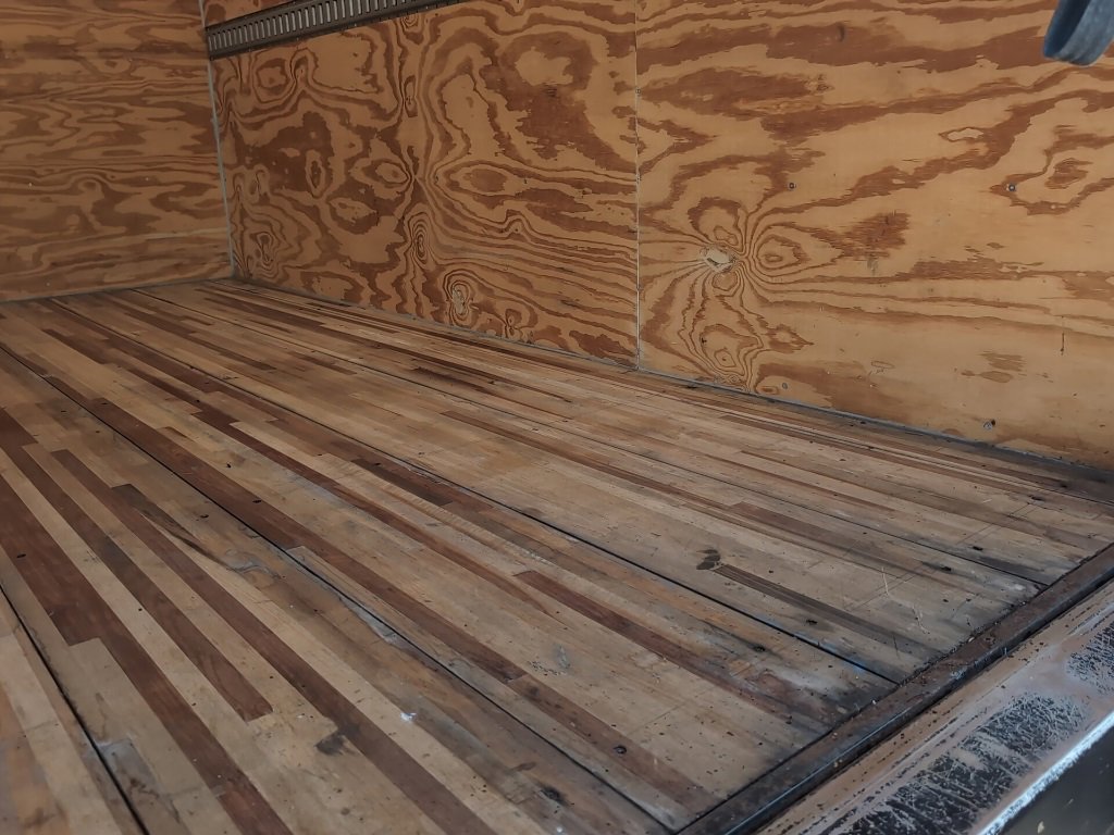 Used 2017 Mercedes-Benz Sprinter 3500 w/ Front Bench Seat Package image 11