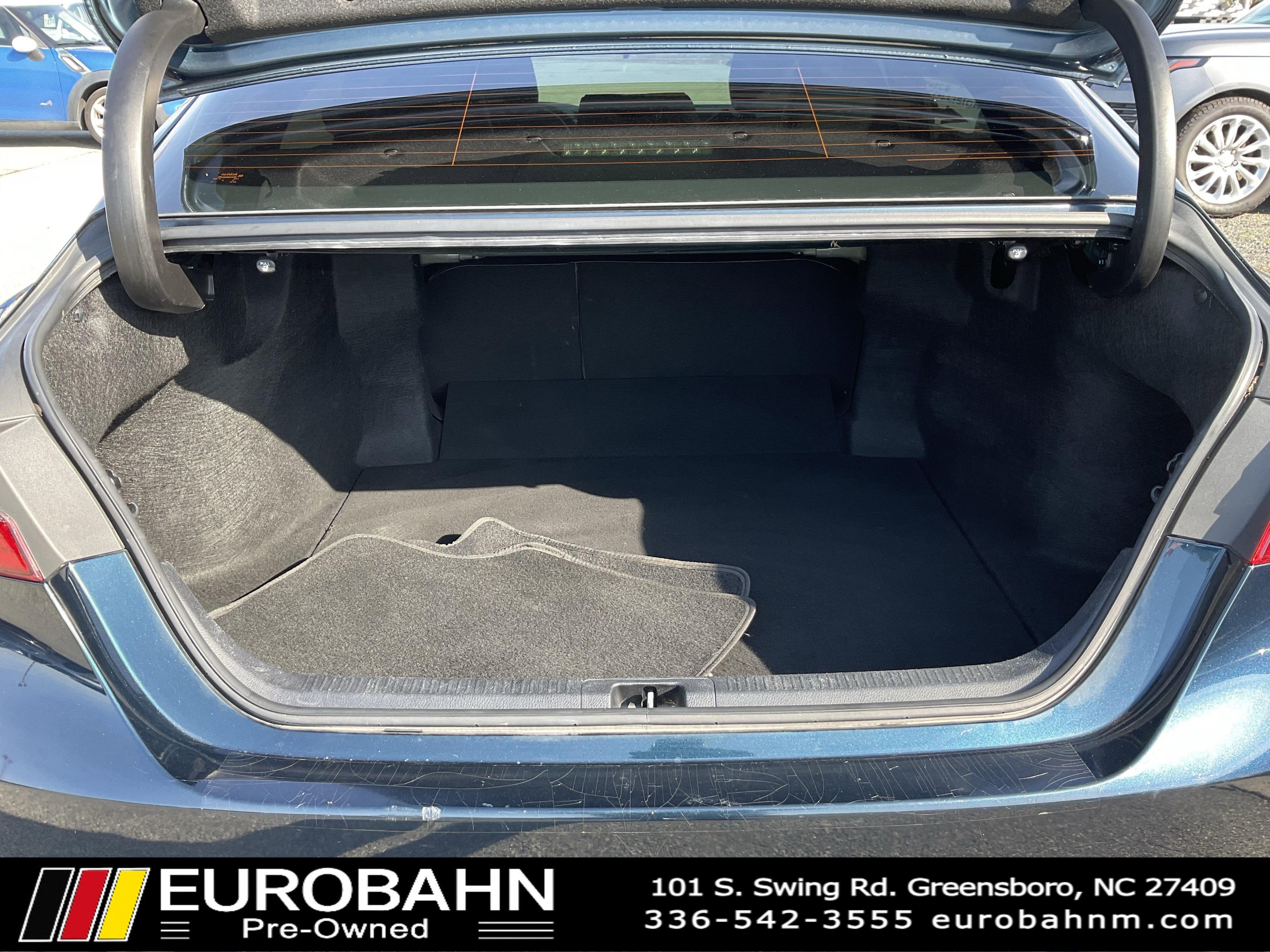 Used 2019 Toyota Camry SE image 36