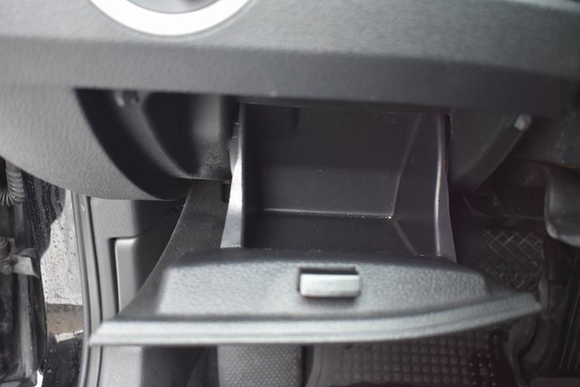 Used 2012 Volkswagen Passat TDI SE image 18