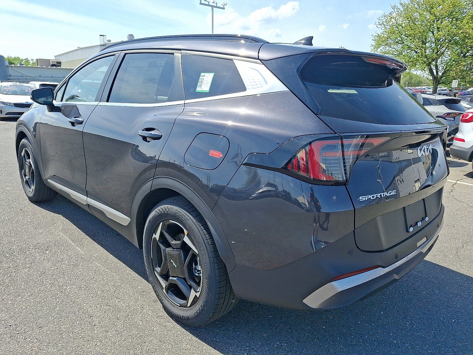 New 2026 Kia Sportage EX w/ EX Panorama Roof Package FWD image 4