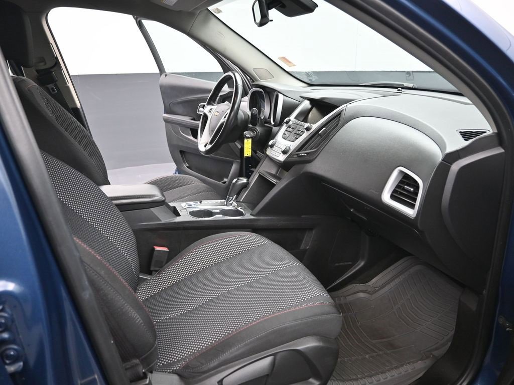 Used 2017 Chevrolet Equinox LT w/ Convenience Package image 14