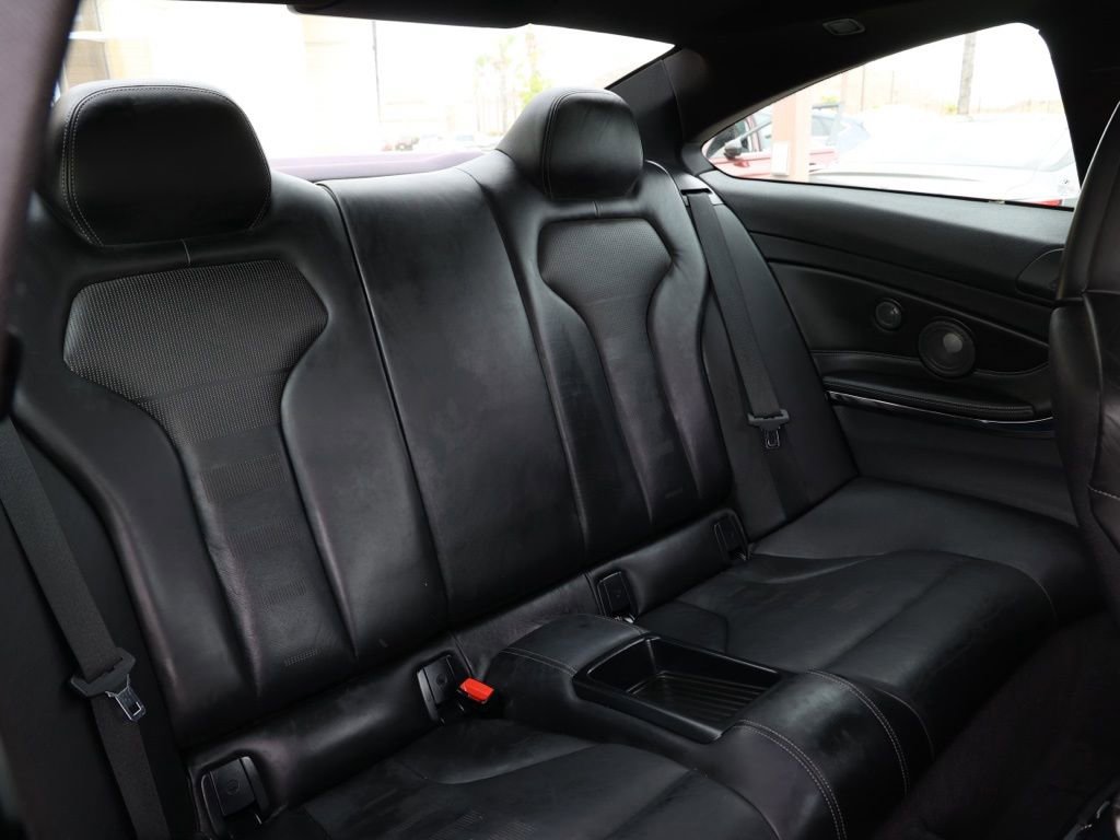Used 2015 BMW M4 Coupe image 16