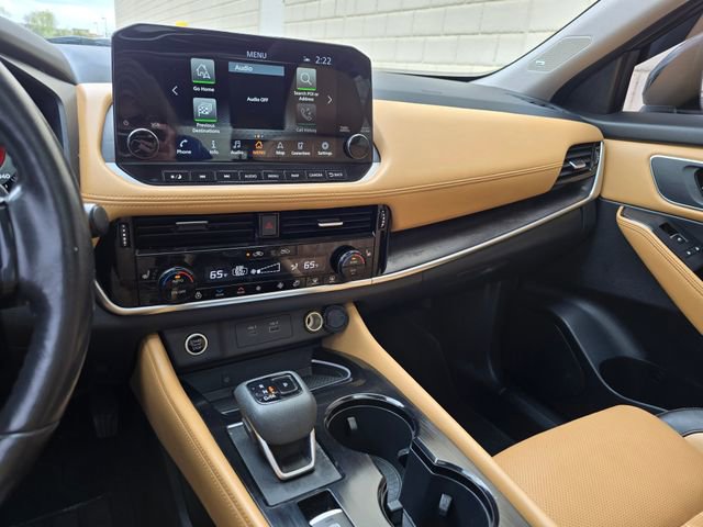 Used 2021 Nissan Rogue Platinum image 43